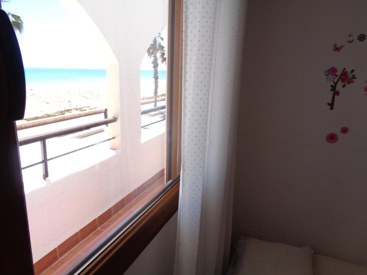 Apartamentos Benedicto XIII: Beachfront with Parking & Modern Amenities Peniscola Exterior photo